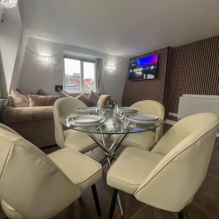 Stylish 2 Bedroom Apartment In The Heart Of Soho Gs5 London Exterior photo