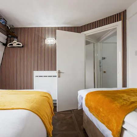 Stylish 2 Bedroom Apartment In The Heart Of Soho Gs5 London Exterior photo