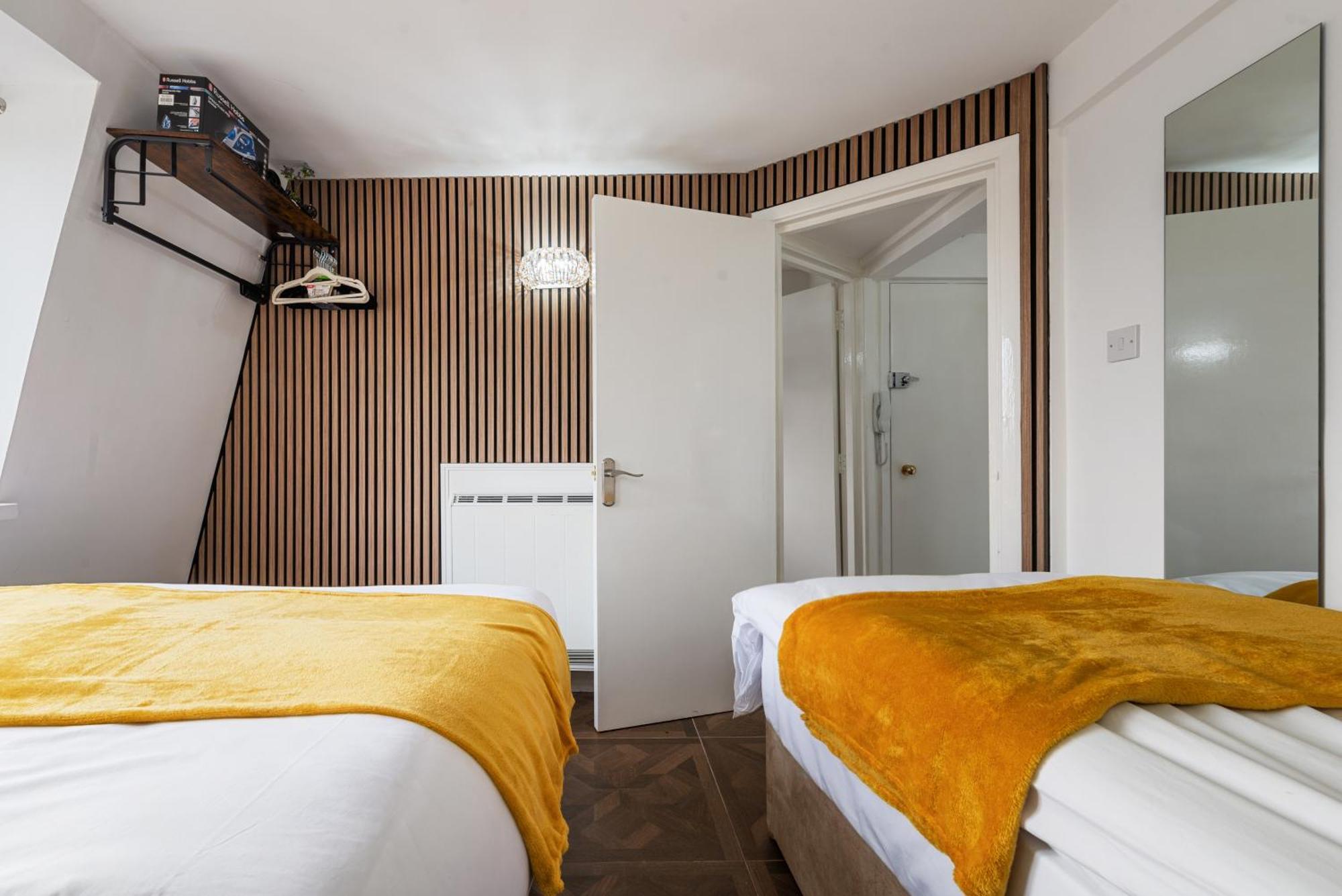 Stylish 2 Bedroom In The Heart Of Soho Gs5 * Londra